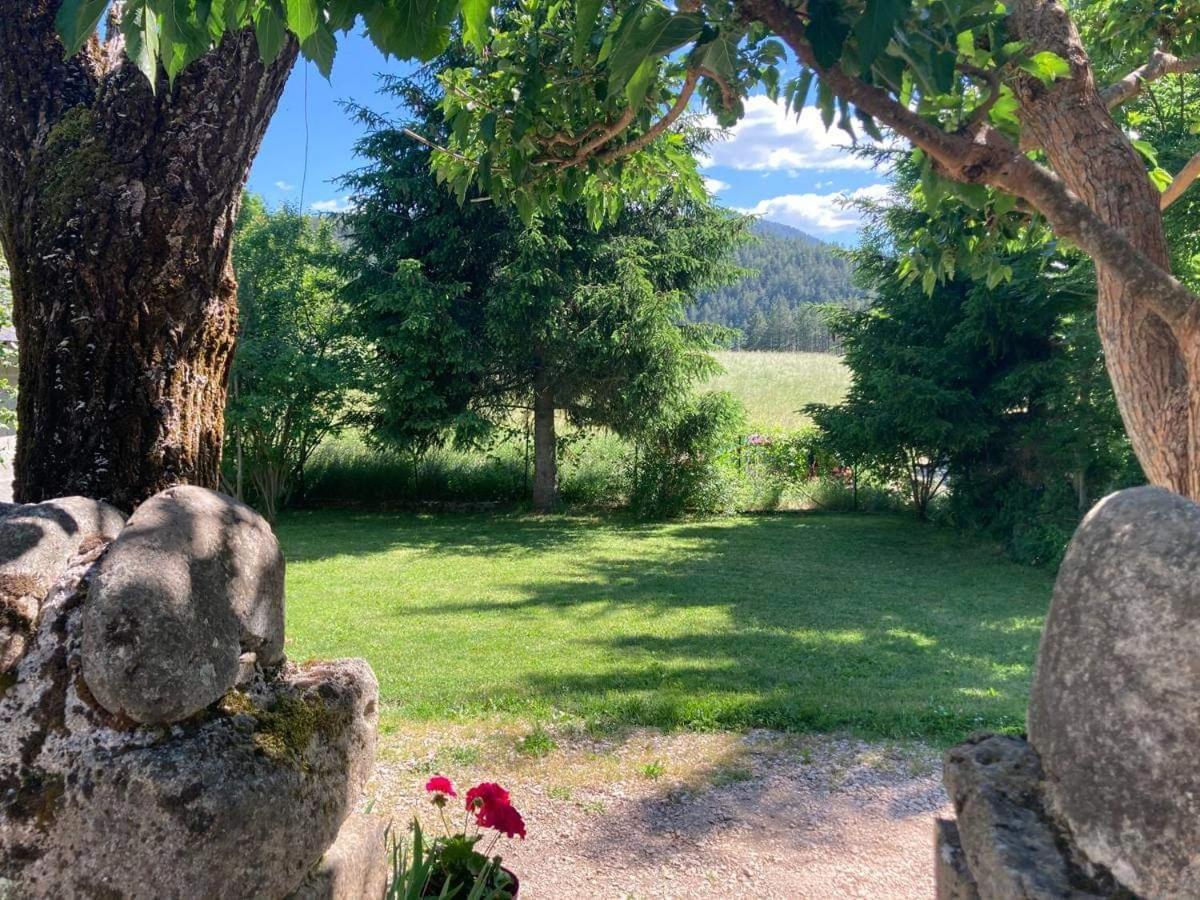 Gite L'Hirondelle Meyrueis Exterior foto